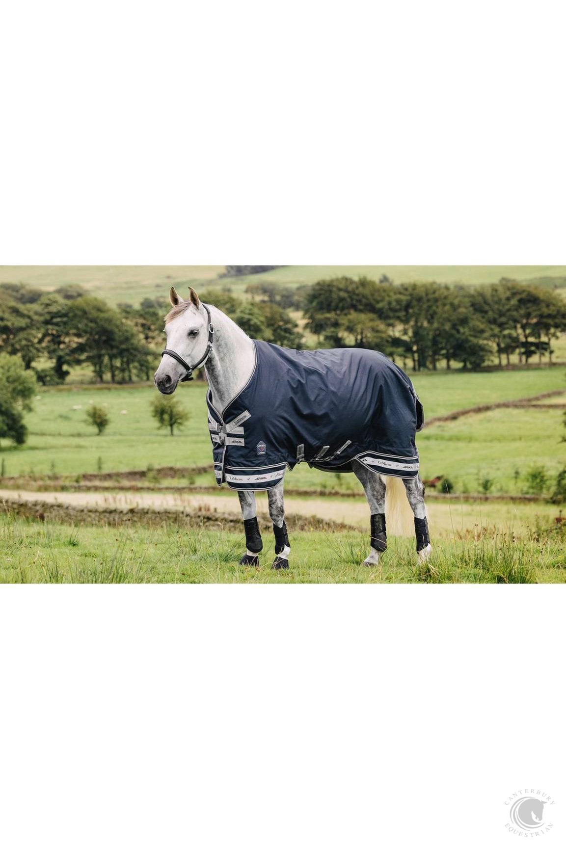 Arika Storm-Tek Rug 100g Navy MODEL 1