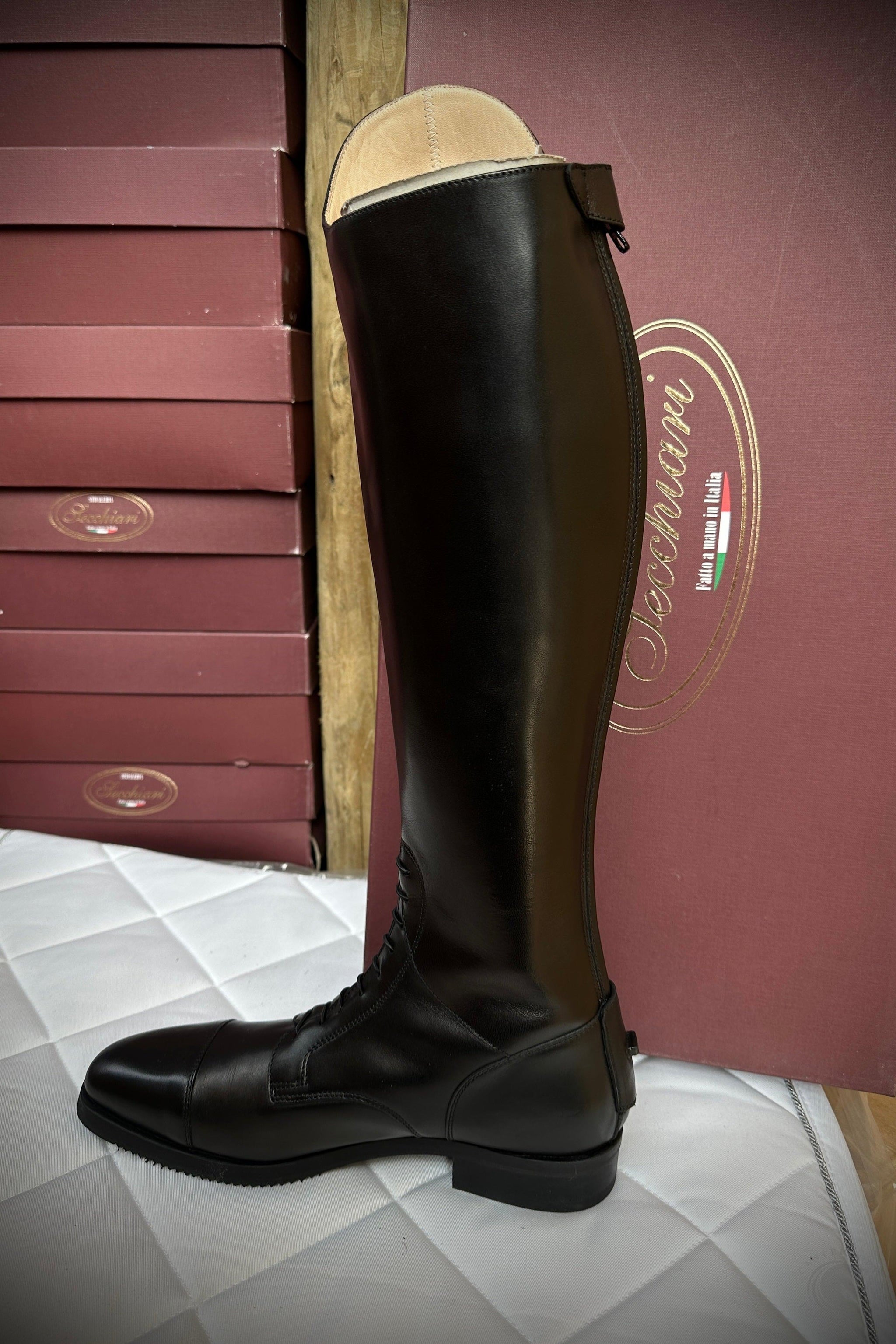 Secchiari Smooth Plain Boots with Laces