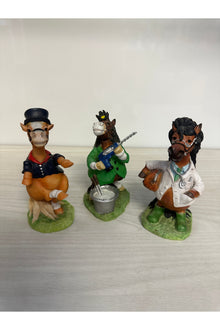  Horse Figurines