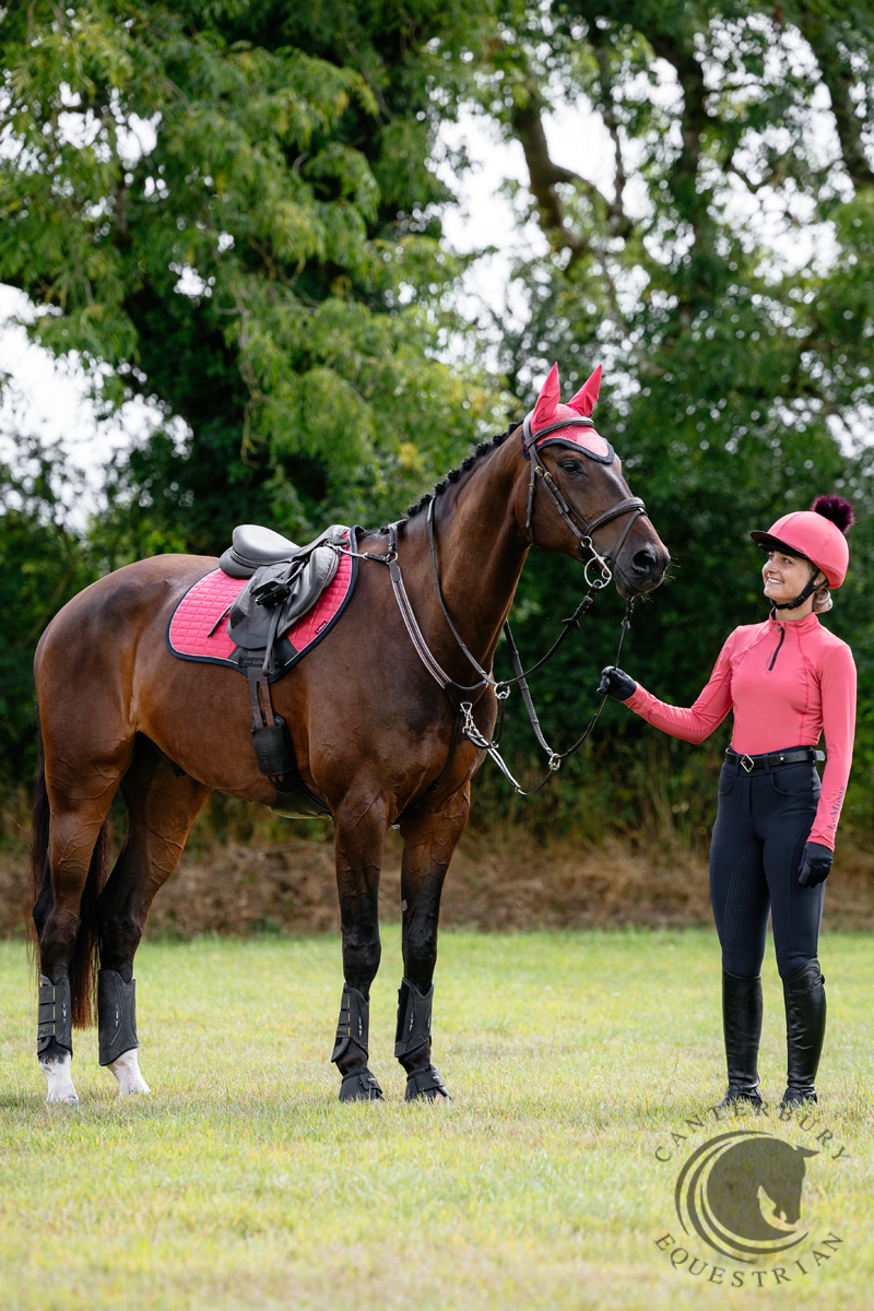 LeMieux Suede Close Contact Square Cranberry