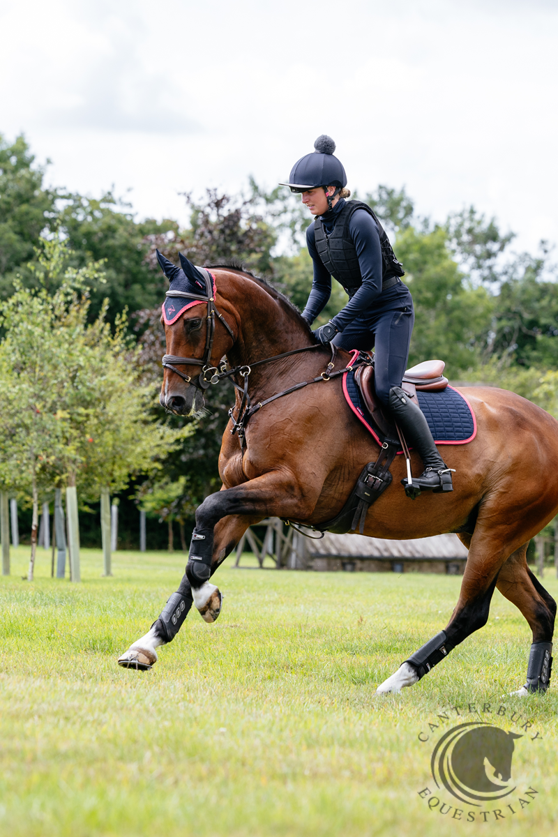 LeMieux Suede Close Contact  Square Navy/Cranberry